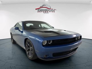 Used 2021 Dodge Challenger SXT w/ Blacktop Package image 1