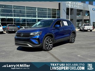 Used 2022 Volkswagen Taos SE video 1