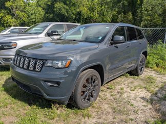 Used 2017 Jeep Grand Cherokee Altitude image 1