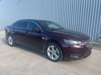 Used 2018 Ford Taurus SEL image 1