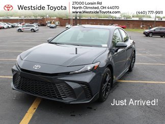Certified 2025 Toyota Camry SE image 1
