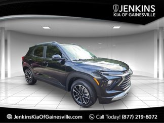Used 2024 Chevrolet TrailBlazer LT image 1