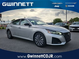 Used 2024 Nissan Altima 2.5 SV image 1