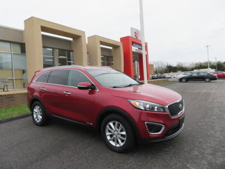 Used 2017 Kia Sorento LX image 1