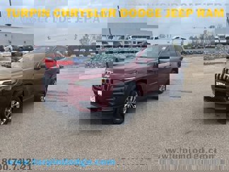 Used 2020 Jeep Cherokee Latitude Plus w/ Cold Weather Group image 1