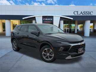 Used 2023 Chevrolet Blazer LT image 1