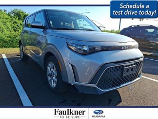 Used 2023 Kia Soul S image 1