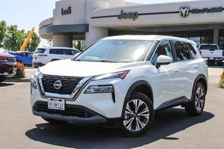 Used 2023 Nissan Rogue SV image 1