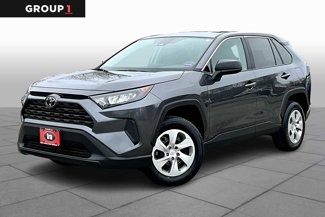 Used 2022 Toyota RAV4 LE image 1