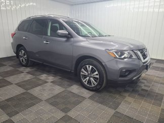 Used 2017 Nissan Pathfinder S image 1