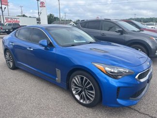 Used 2018 Kia Stinger Premium image 1