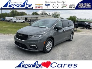 Used 2023 Chrysler Pacifica Touring-L image 1
