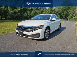 Used 2024 Volkswagen Jetta S image 1