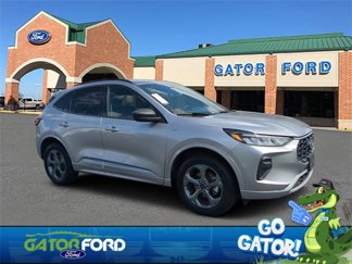 Used 2023 Ford Escape ST-Line image 1