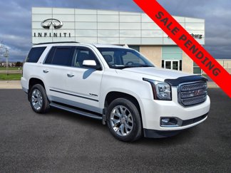 Used 2017 GMC Yukon SLT w/ HD Trailering Package image 1