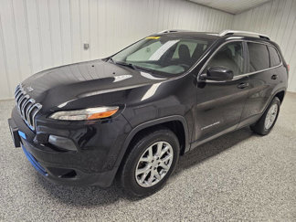 Used 2016 Jeep Cherokee Latitude w/ Cold Weather Group image 1
