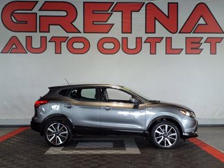Used 2017 Nissan Rogue Sport SL image 1