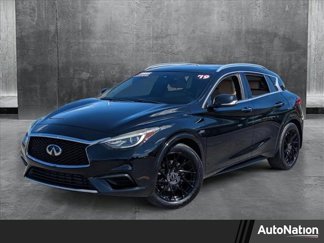 Used 2019 INFINITI QX30 image 1