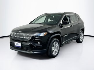 Used 2022 Jeep Compass Latitude image 1