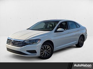 Used 2021 Volkswagen Jetta SE w/ SE Cold Weather Package image 1
