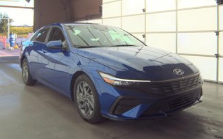 Used 2024 Hyundai Elantra SEL image 1