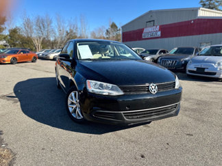Used 2011 Volkswagen Jetta SE image 1