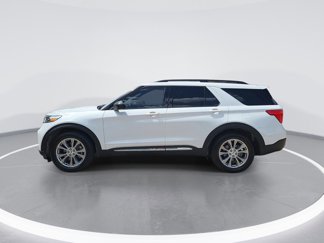 Used 2022 Ford Explorer XLT w/ Equipment Group 202A image 1
