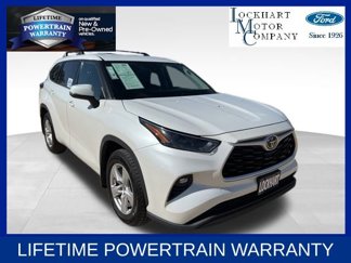 Used 2022 Toyota Highlander LE image 1