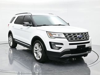 Used 2017 Ford Explorer XLT w/ Equipment Group 202A image 1