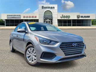 Used 2022 Hyundai Accent SE image 1