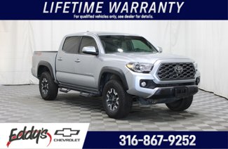 Used 2022 Toyota Tacoma TRD Off-Road image 1