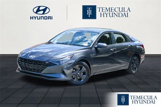 Certified 2022 Hyundai Elantra SEL image 1