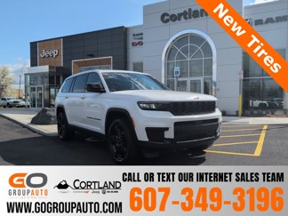 Used 2023 Jeep Grand Cherokee L Laredo image 1