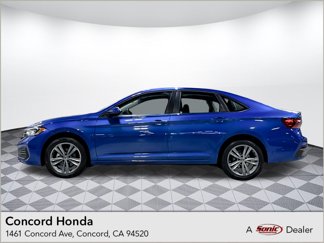 Used 2022 Volkswagen Jetta SE w/ Panoramic Sunroof Package image 1