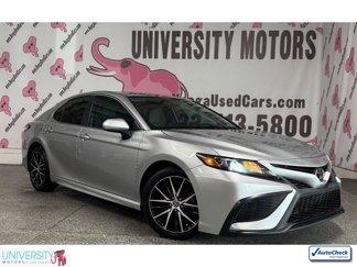 Used 2021 Toyota Camry SE image 1