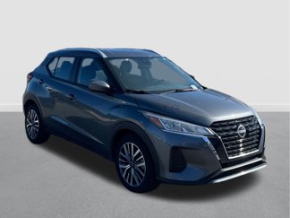 Used 2024 Nissan Kicks SV image 1