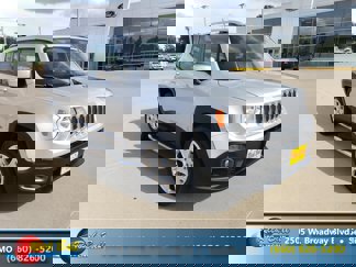 Used 2015 Jeep Renegade Limited image 1