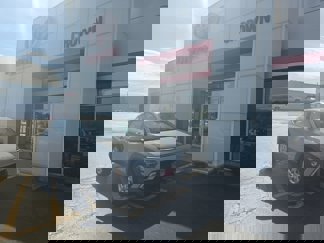 Used 2024 Hyundai Kona SE image 1