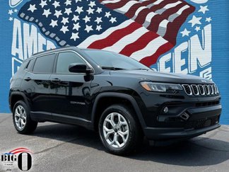 New 2025 Jeep Compass Latitude image 1