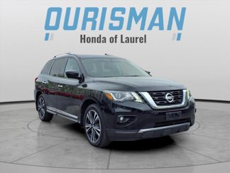 Used 2017 Nissan Pathfinder Platinum image 1