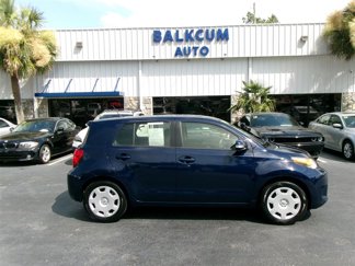 Used 2014 Scion xD image 1