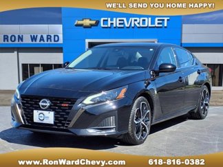 Used 2023 Nissan Altima 2.5 SR image 1