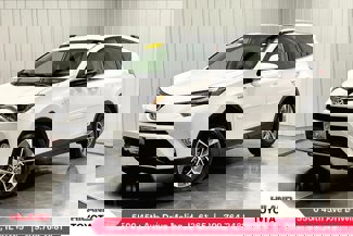 Used 2016 Toyota RAV4 XLE image 1