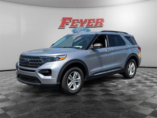 Used 2022 Ford Explorer XLT image 1