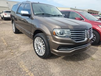 Used 2015 Lincoln Navigator L 4WD w/ Equipment Group 101A Reserve image 1