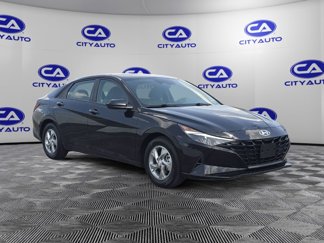 Used 2021 Hyundai Elantra SE image 1
