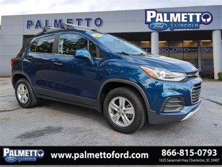 Used 2020 Chevrolet Trax LT w/ Driver Confidence Package image 1