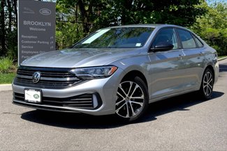 Used 2023 Volkswagen Jetta Sport image 1