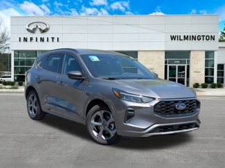 Used 2024 Ford Escape ST-Line w/ Cold Weather Package image 1