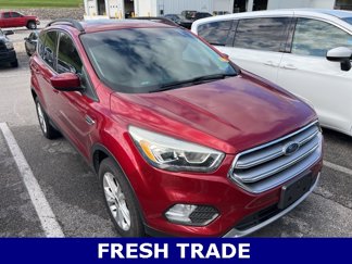 Used 2017 Ford Escape SE w/ Equipment Group 201A image 1